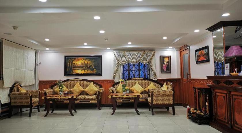 Jun Yue Hotel Phnompen Kültér fotó