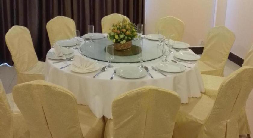Jun Yue Hotel Phnompen Kültér fotó