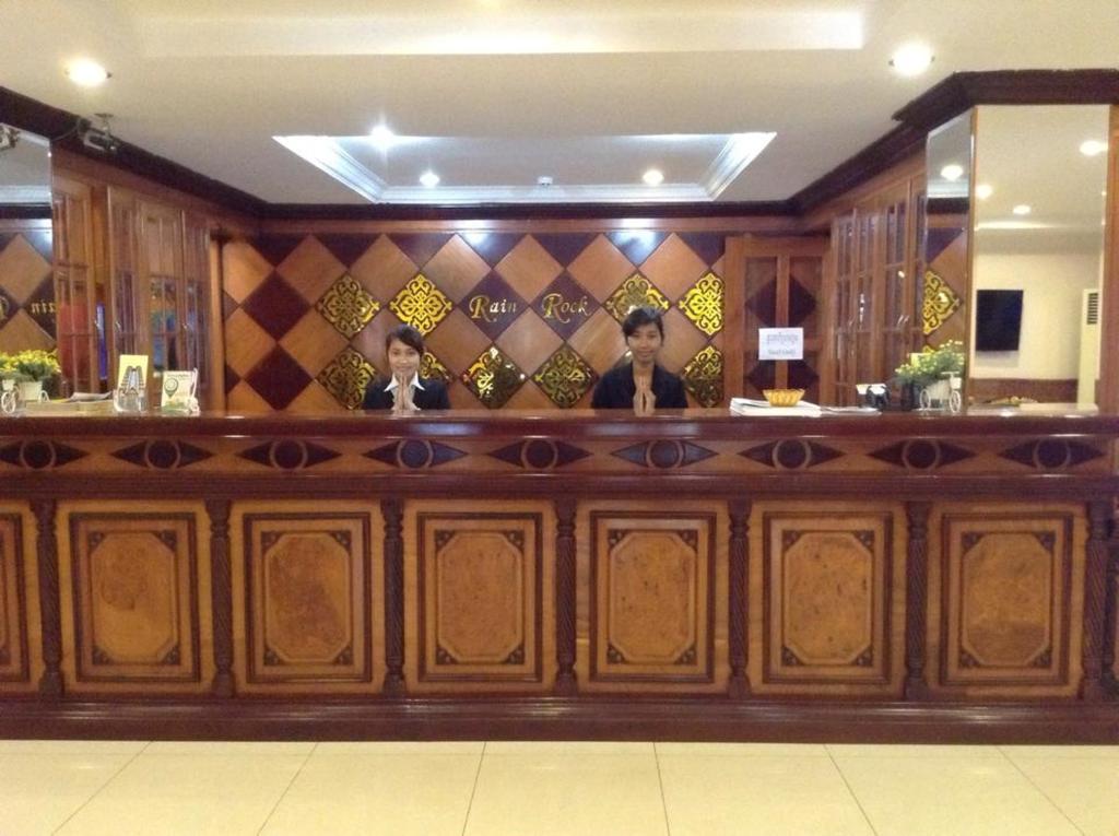 Jun Yue Hotel Phnompen Kültér fotó